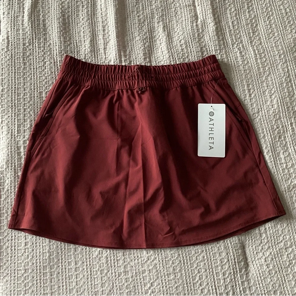 NWT Athleta Dawn High Rise 15” Skirt Redwood Sz XS Active Summer Travel Pockets